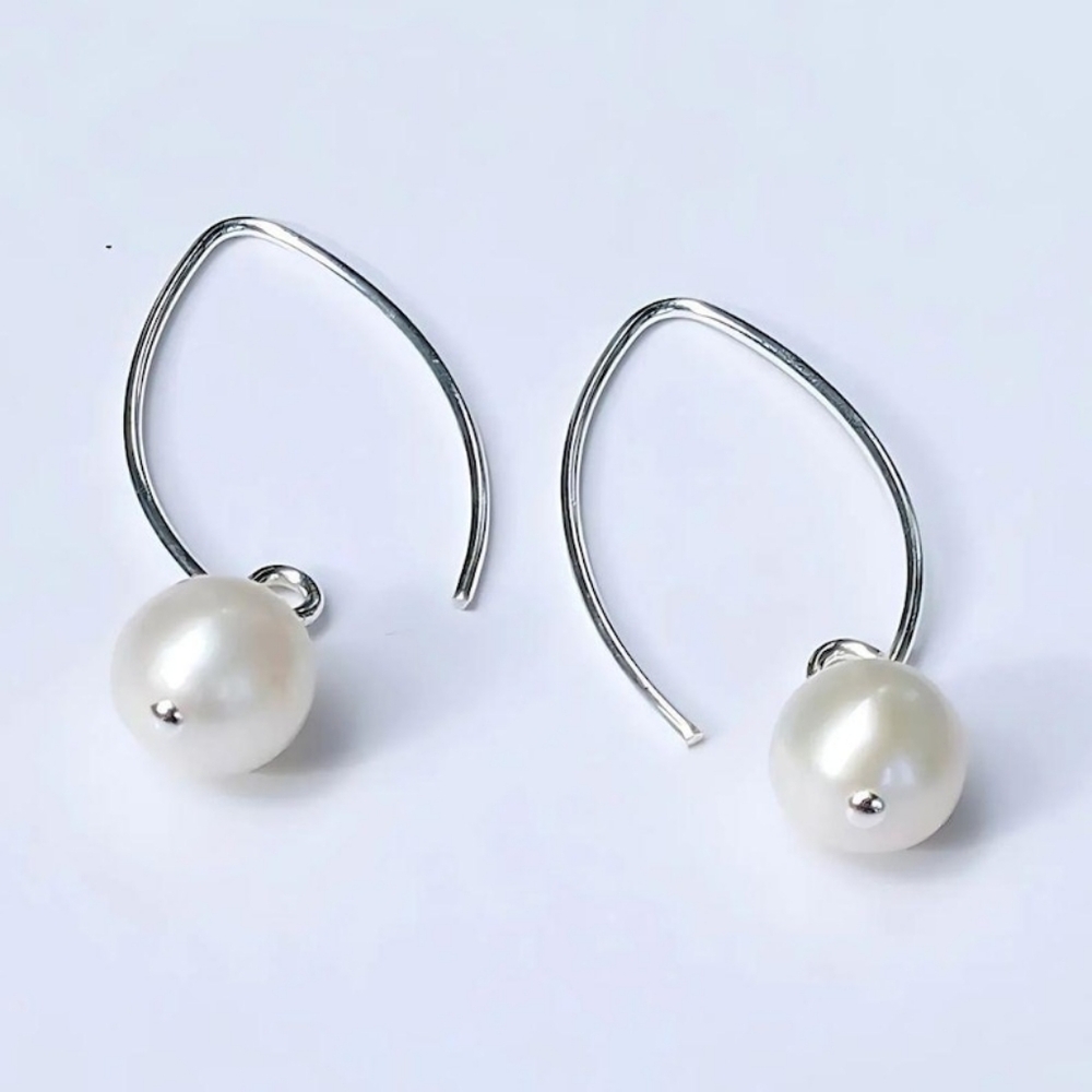 Sterling Silver Freshwater Pearl Earrings